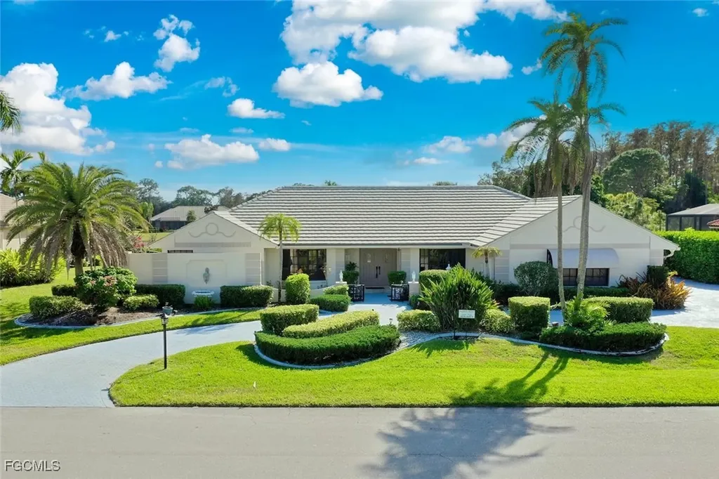 8200 Glenfinnan Circle Fort Myers FL 33912
