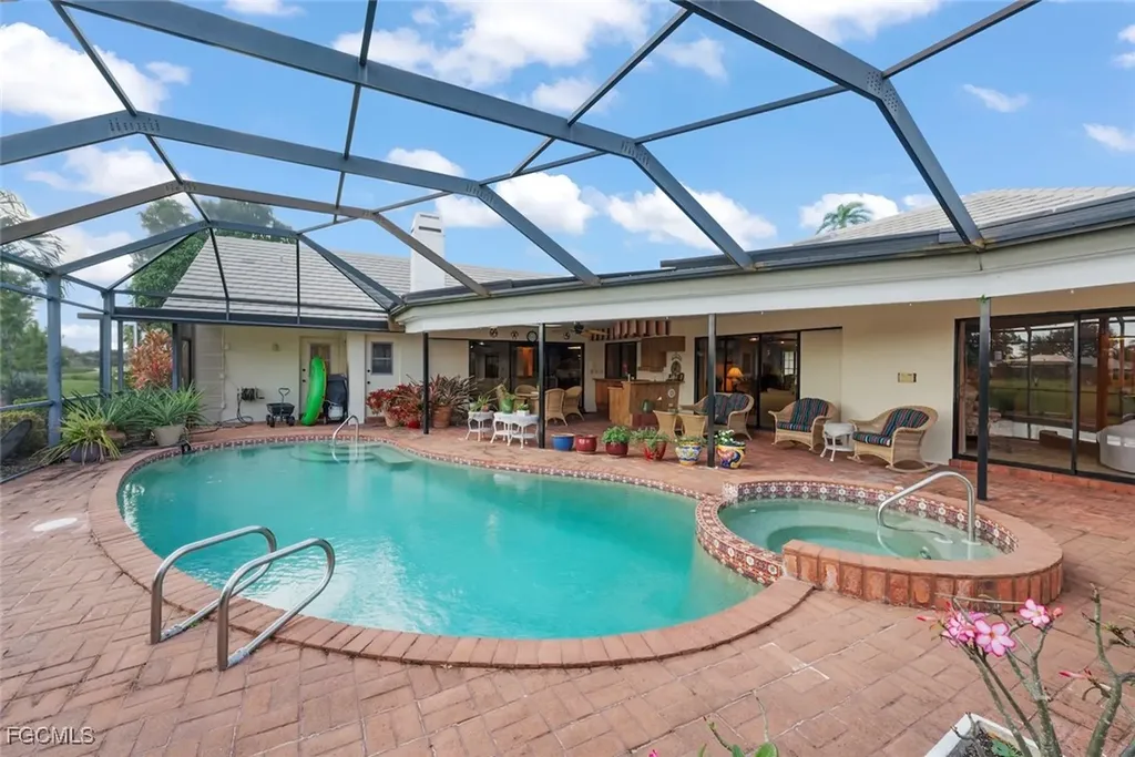 8200 Glenfinnan Circle Fort Myers FL 33912