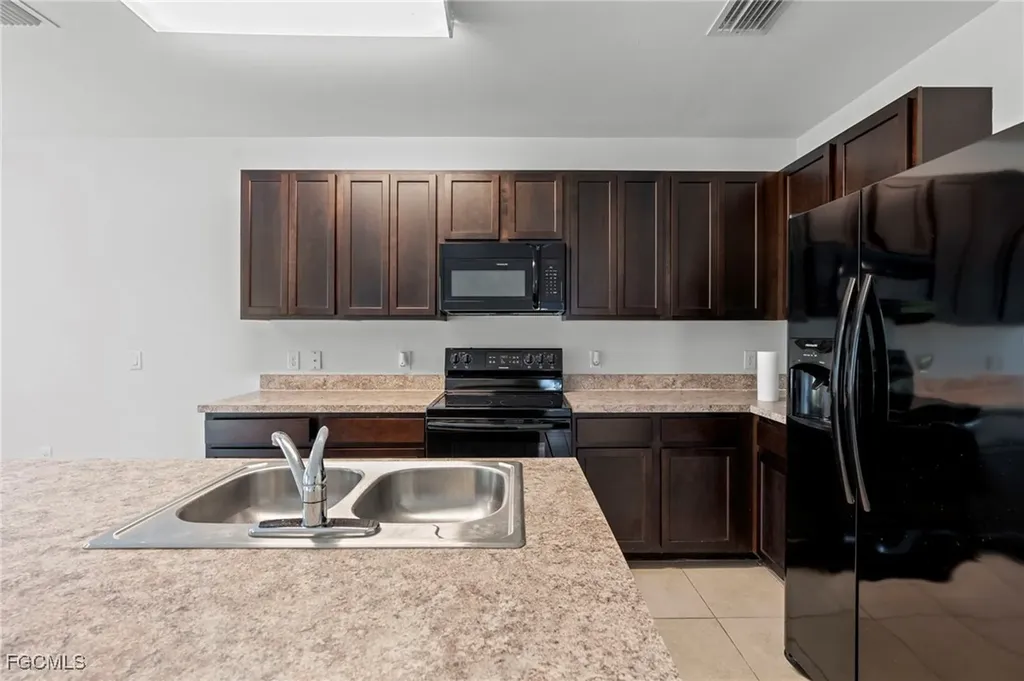 2709 Loreto Court Cape Coral FL 33909