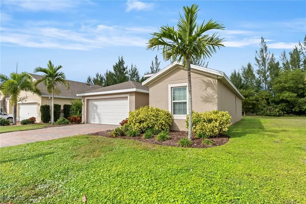 2709 Loreto Court Cape Coral FL 33909