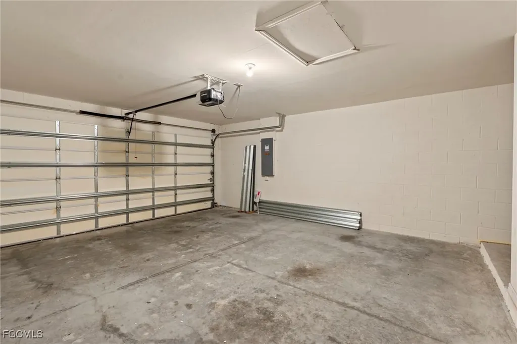 2709 Loreto Court Cape Coral FL 33909