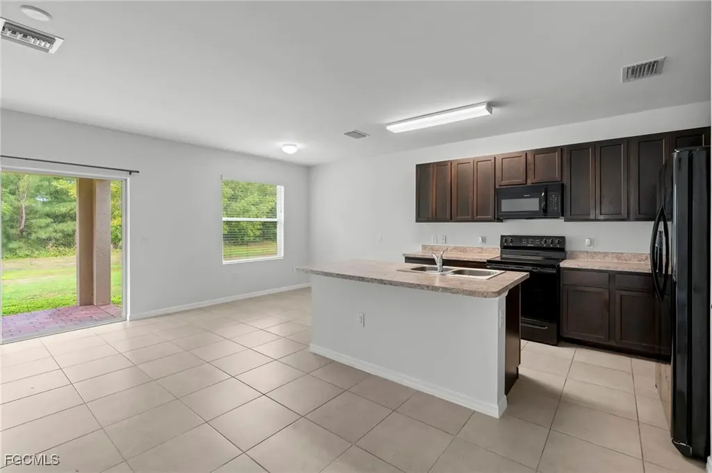2709 Loreto Court Cape Coral FL 33909