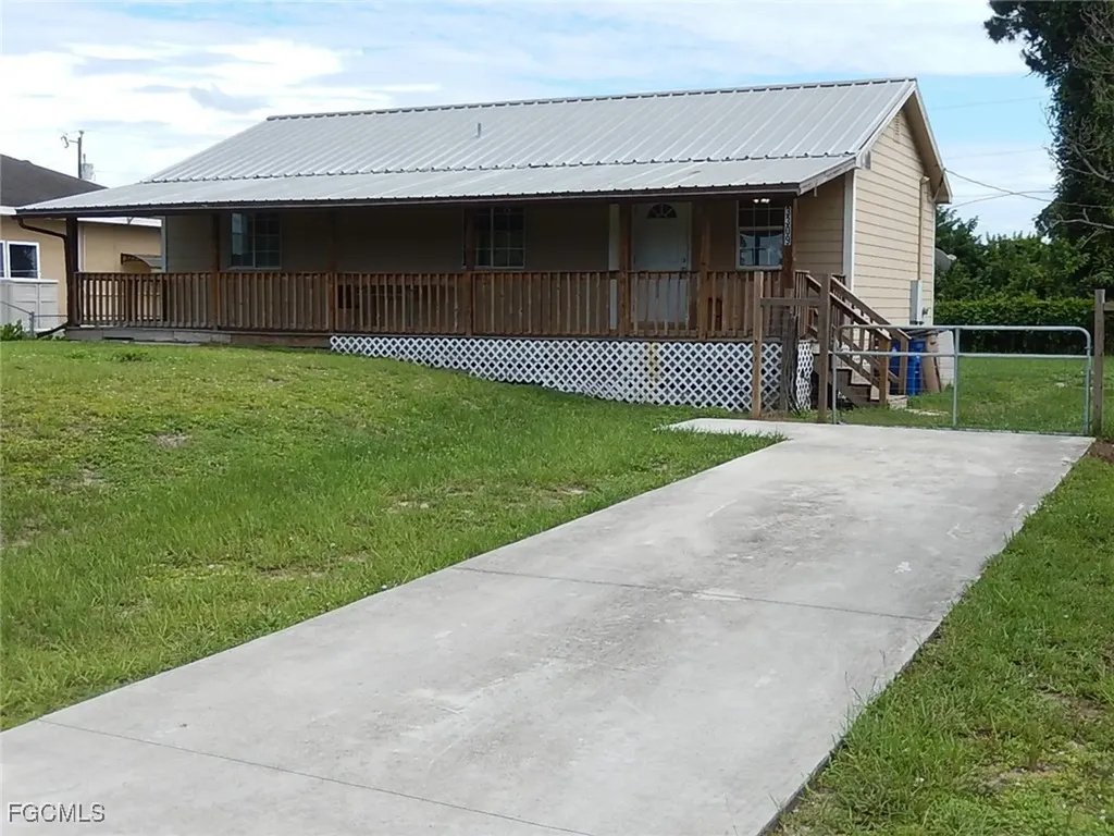 3309 2nd Street SW Lehigh Acres FL 33976