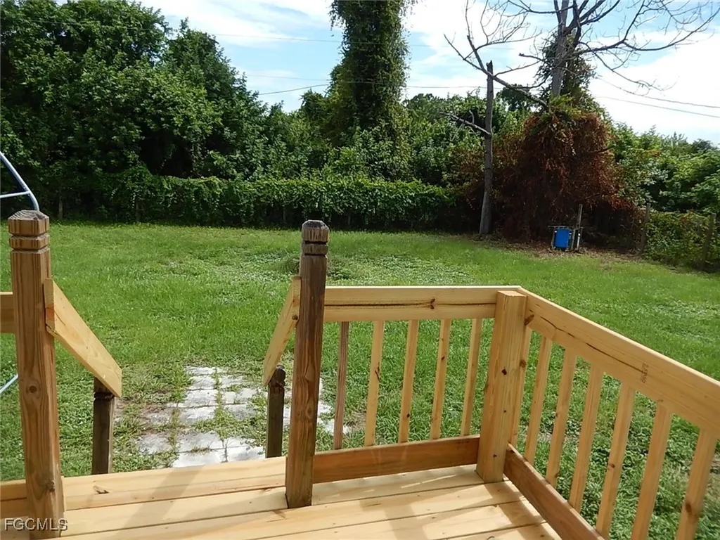 3309 2nd Street SW Lehigh Acres FL 33976