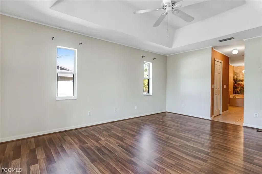 3908 SE 2nd Avenue Cape Coral FL 33904