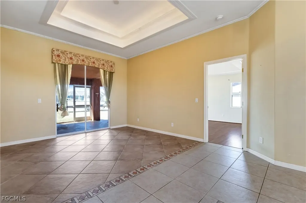 3908 SE 2nd Avenue Cape Coral FL 33904