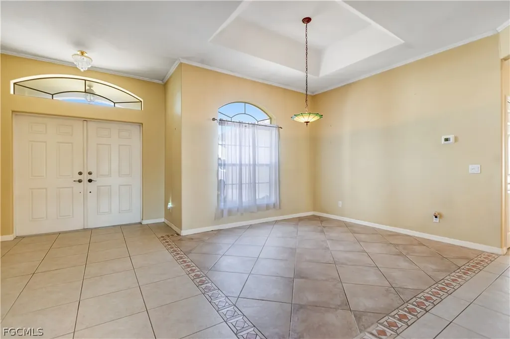 3908 SE 2nd Avenue Cape Coral FL 33904