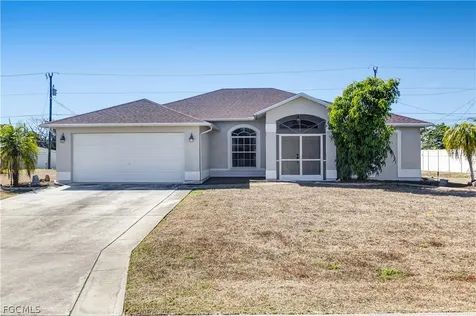 3908 SE 2nd Avenue Cape Coral FL 33904