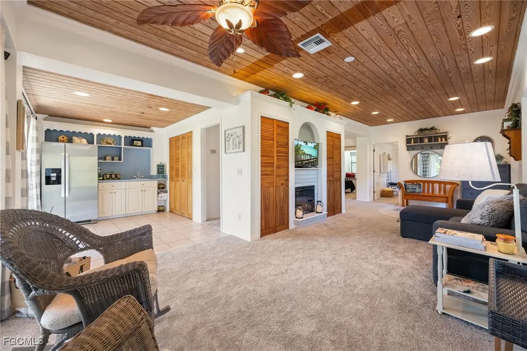 19650 N River Road Alva FL 33920