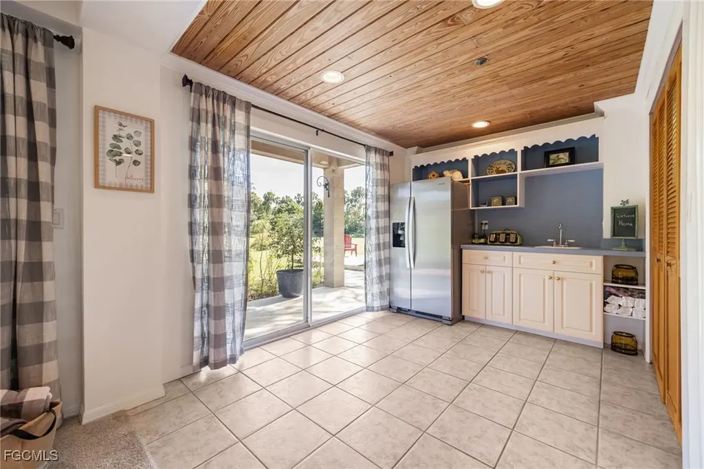 19650 N River Road Alva FL 33920