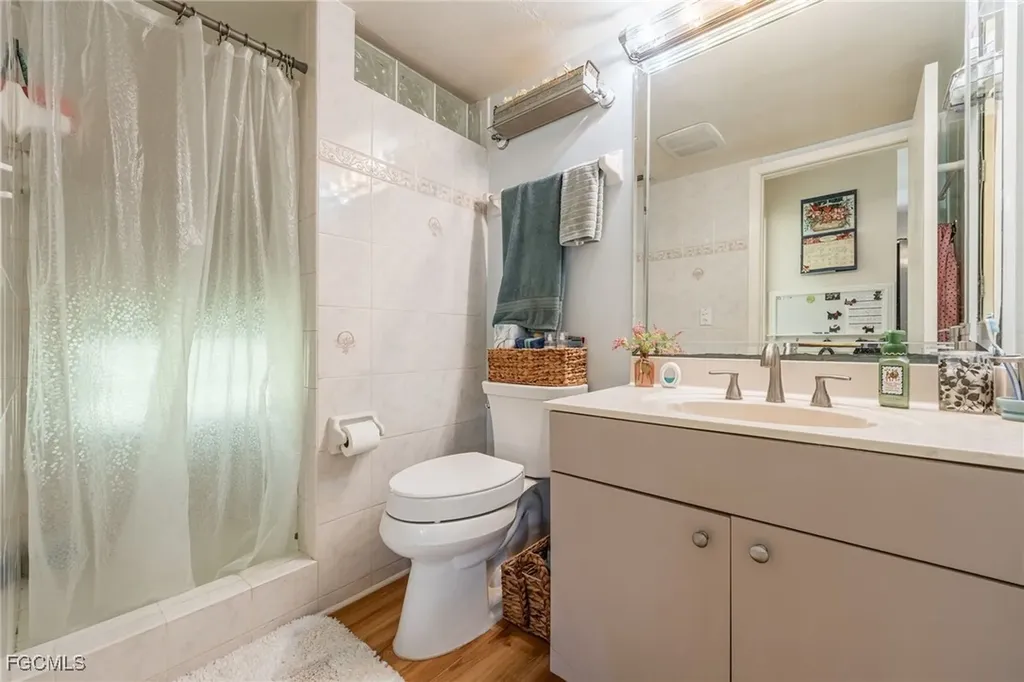 19650 N River Road Alva FL 33920