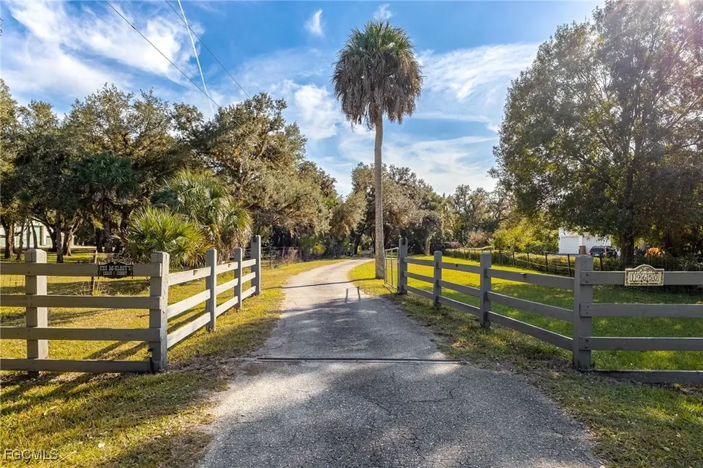 19650 N River Road Alva FL 33920