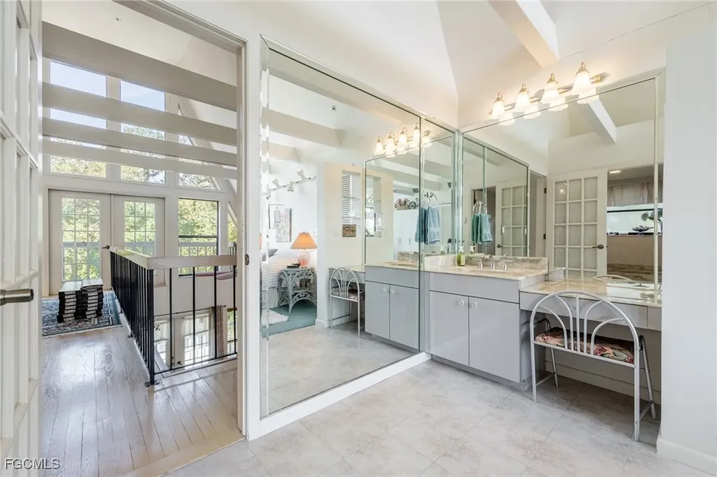 19650 N River Road Alva FL 33920