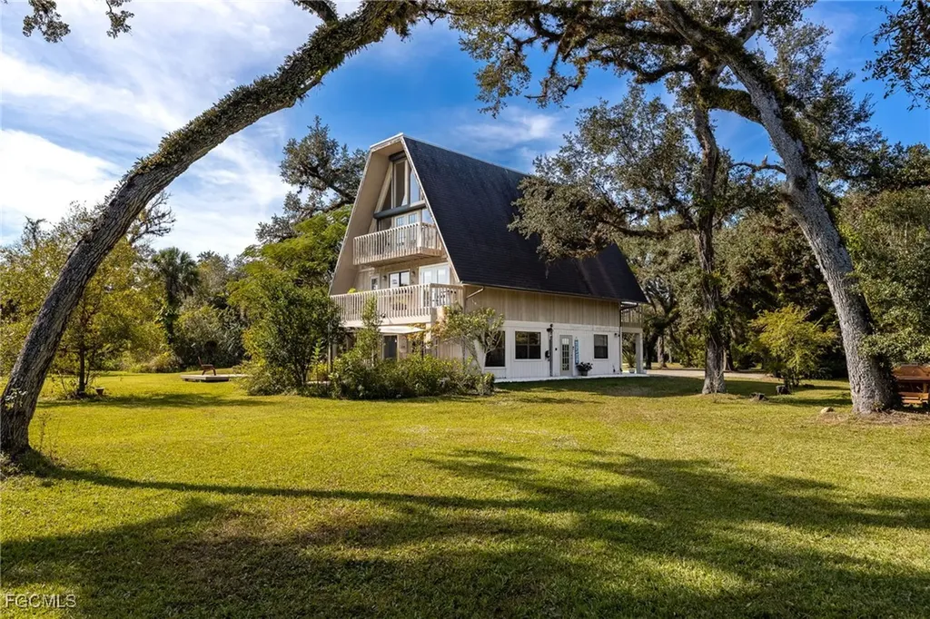 19650 N River Road Alva FL 33920