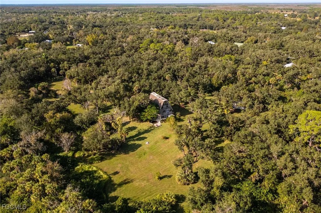 19650 N River Road Alva FL 33920