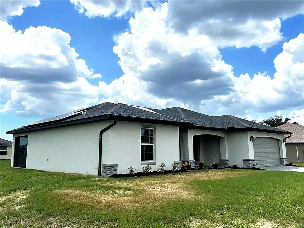 2614 NE 6th Place Cape Coral FL 33909
