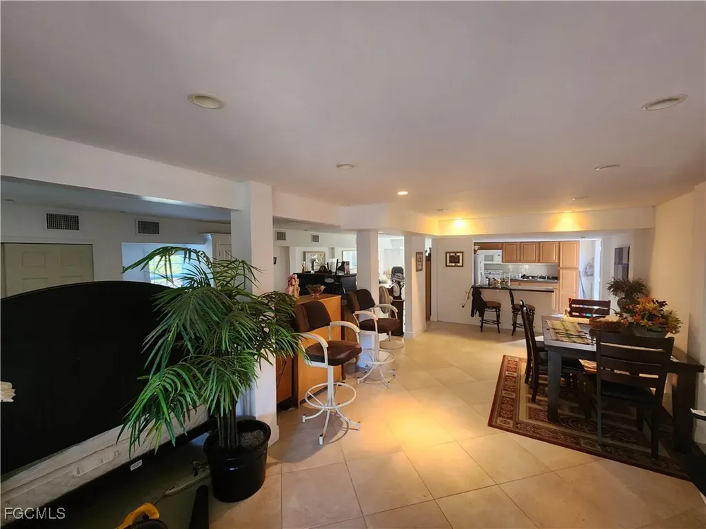 820 3rd Street SW Naples FL 34117