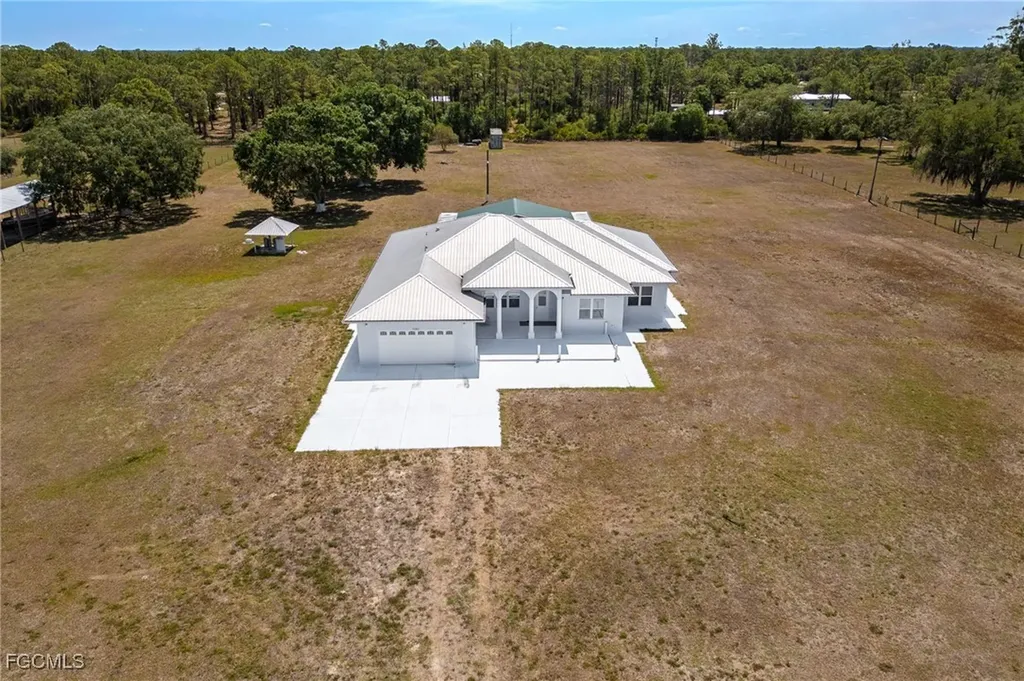 1083 Pollywog Drive Labelle FL 33935