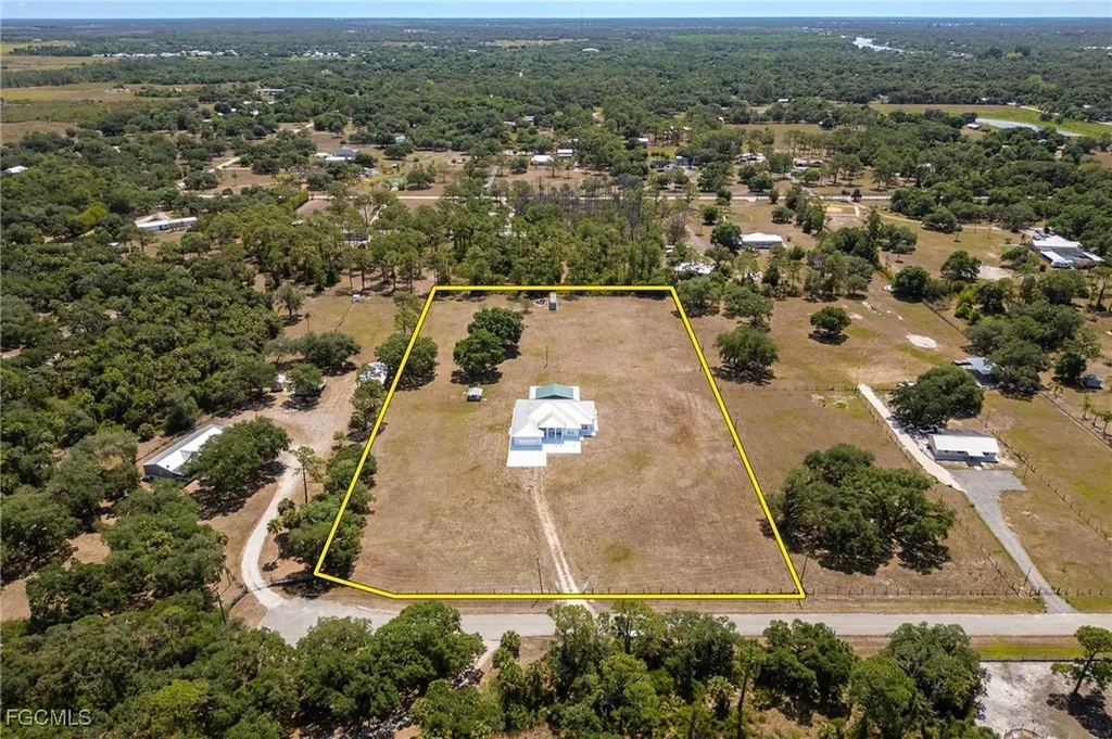 1083 Pollywog Drive Labelle FL 33935