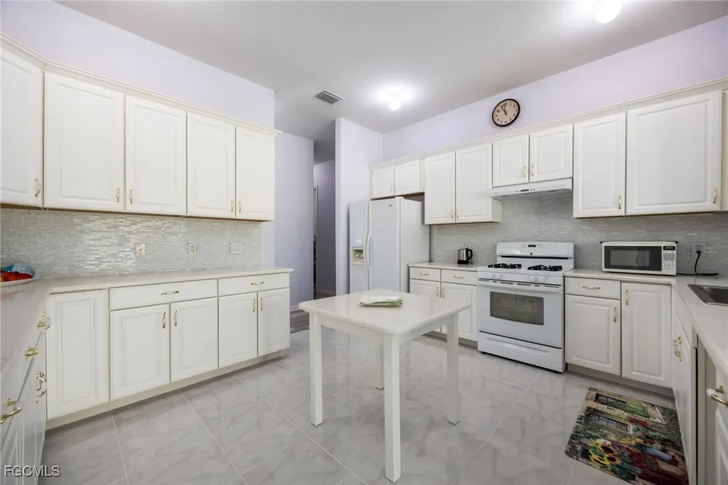 1083 Pollywog Drive Labelle FL 33935