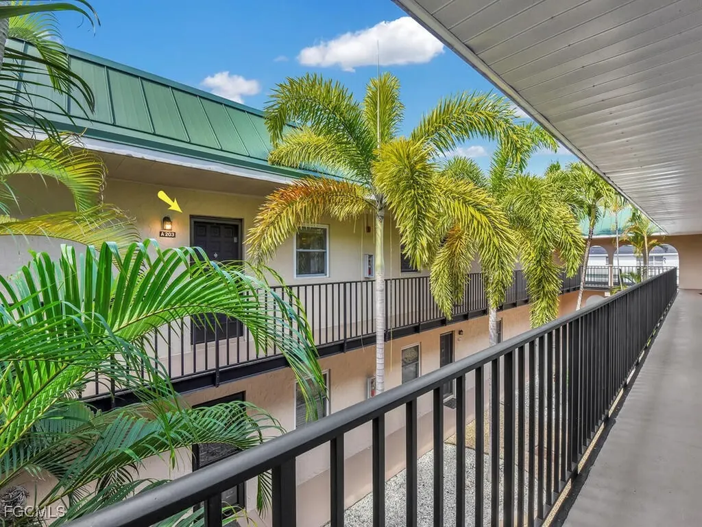 3901 Del Prado Boulevard S Cape Coral FL 33904