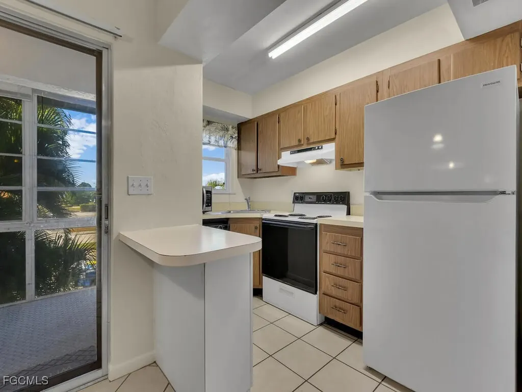 3901 Del Prado Boulevard S Cape Coral FL 33904