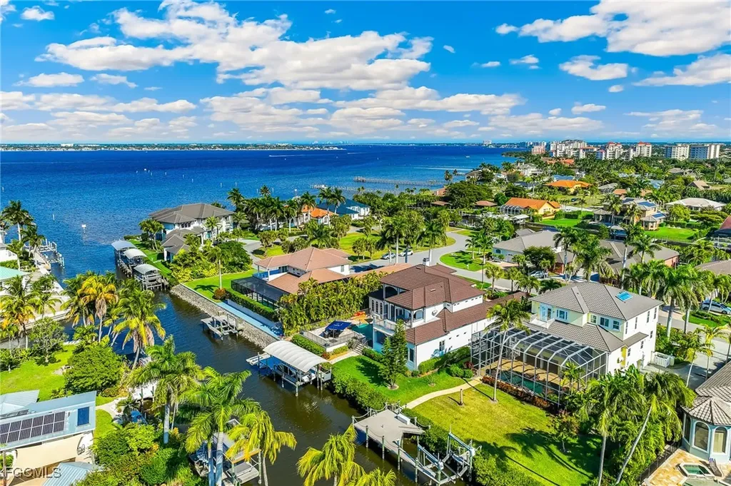 15090 Intracoastal Court Fort Myers FL 33908