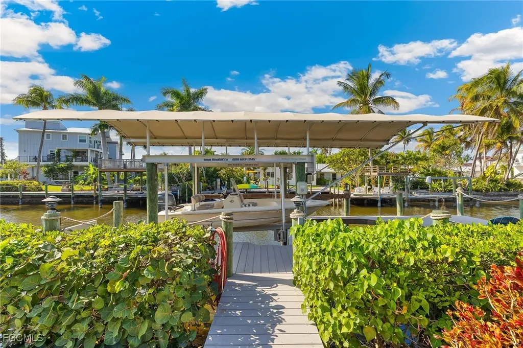 15090 Intracoastal Court Fort Myers FL 33908