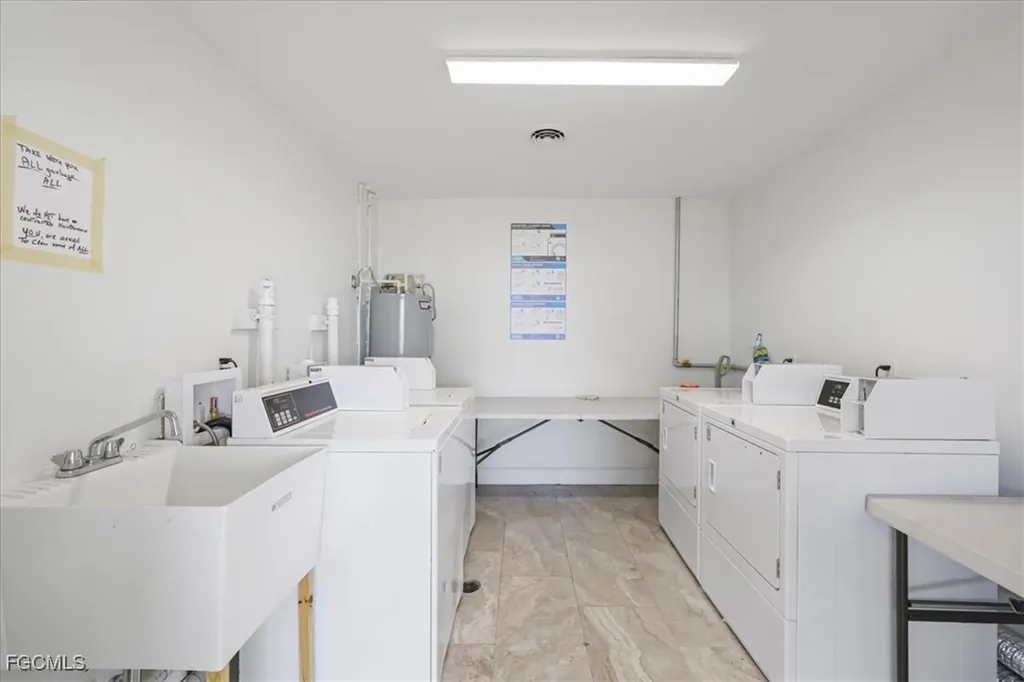 3225 E Riverside Drive Fort Myers FL 33905