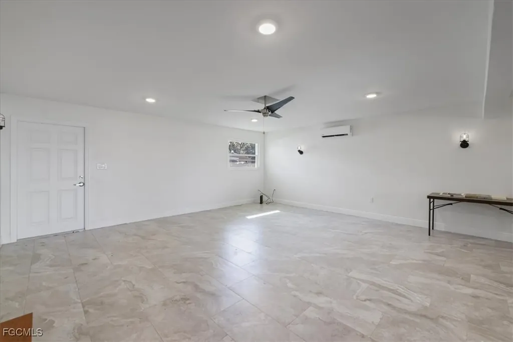 3225 E Riverside Drive Fort Myers FL 33905