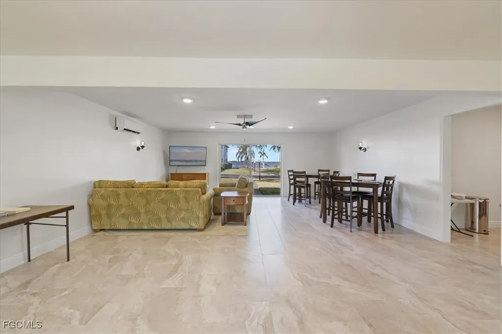 3225 E Riverside Drive Fort Myers FL 33905