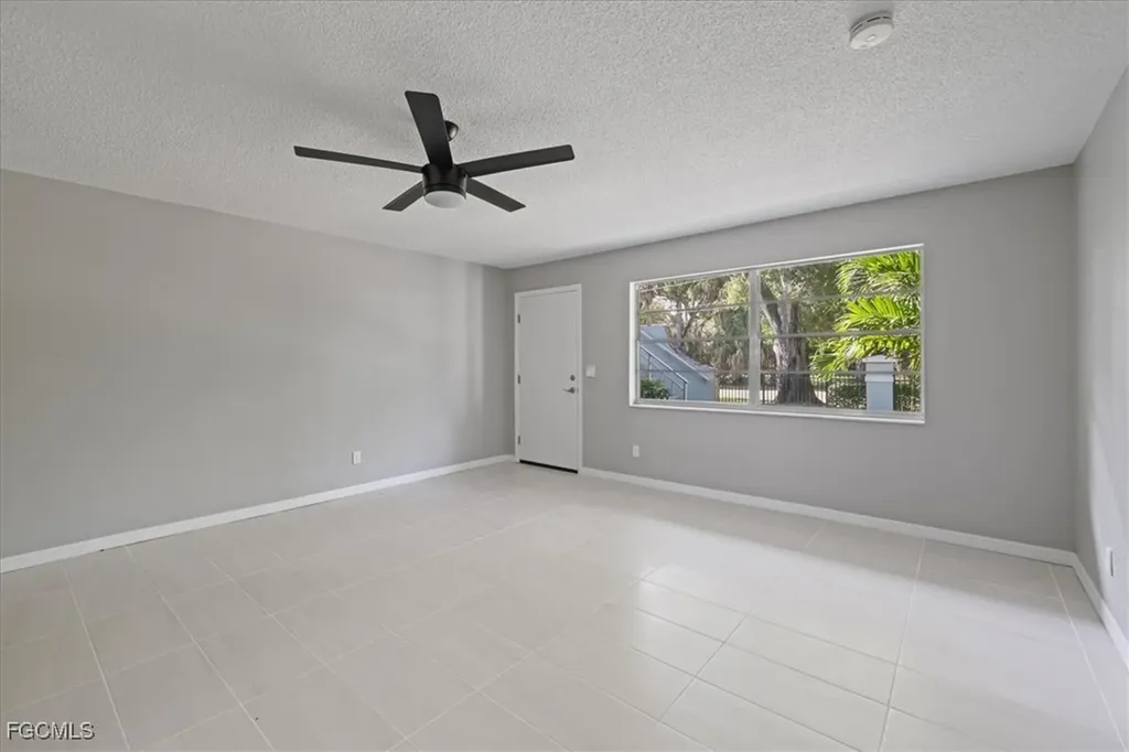 3225 E Riverside Drive Fort Myers FL 33905