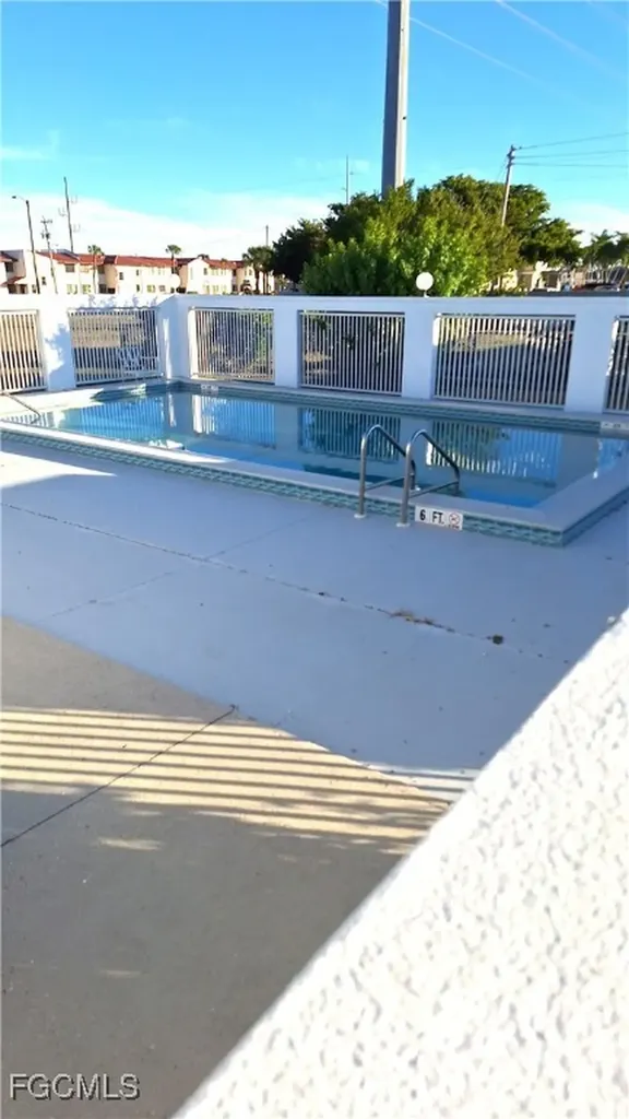 4703 SW Santa Barbara Place Cape Coral FL 33914
