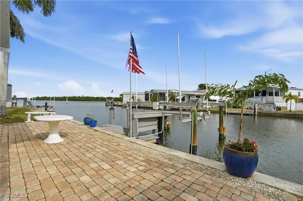 4 Galleon Way Fort Myers Beach FL 33931