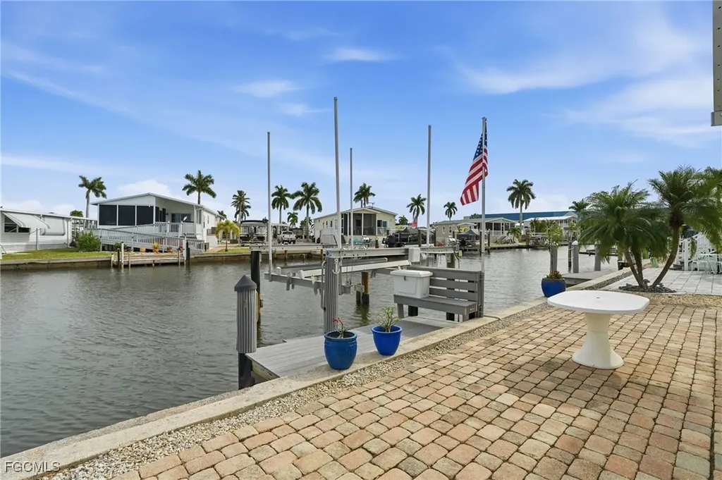 4 Galleon Way Fort Myers Beach FL 33931