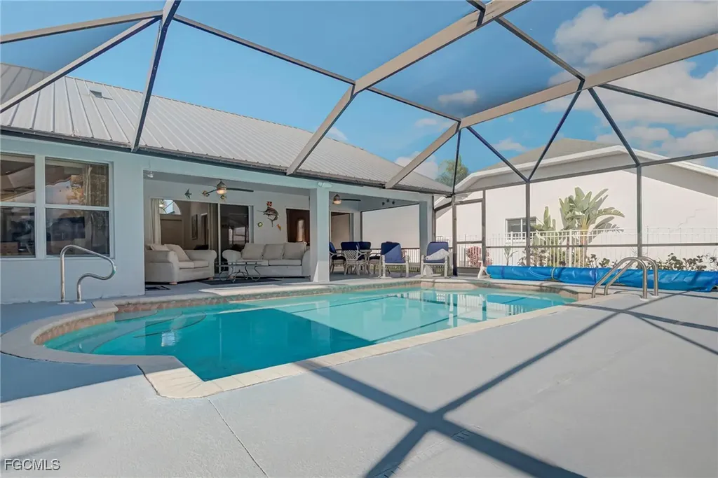 2121 SE 5th Court Cape Coral FL 33990