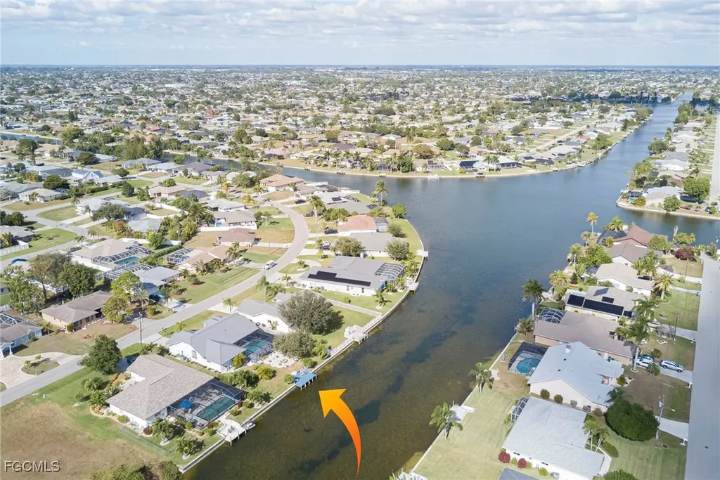 2121 SE 5th Court Cape Coral FL 33990