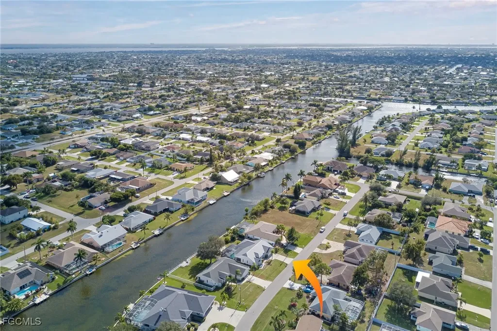 2121 SE 5th Court Cape Coral FL 33990