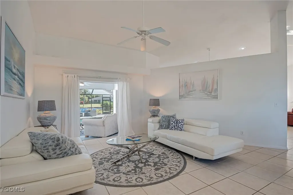 2121 SE 5th Court Cape Coral FL 33990