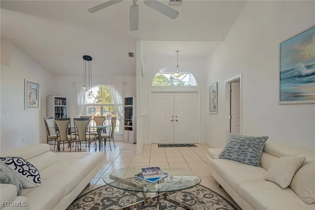 2121 SE 5th Court Cape Coral FL 33990