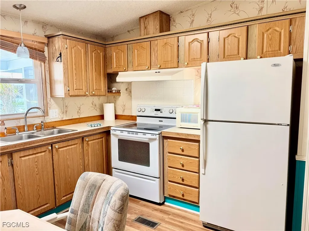 3142 Linwood Drive North Fort Myers FL 33917