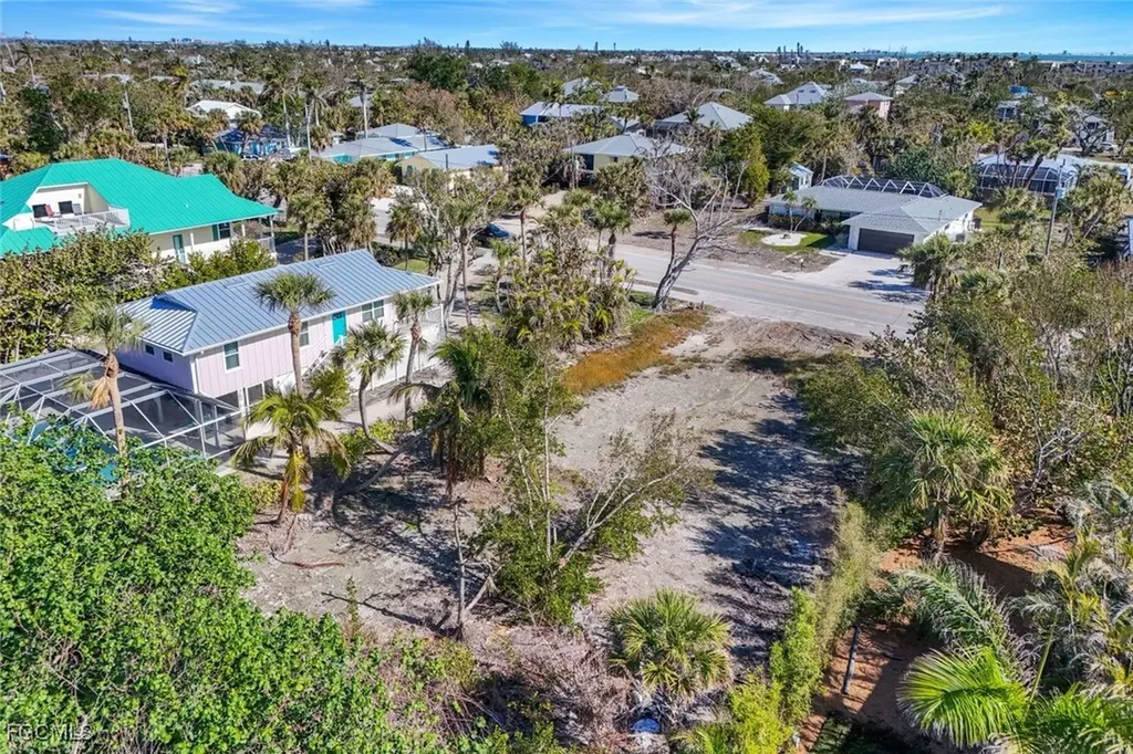 651 Donax Street Sanibel FL 33957