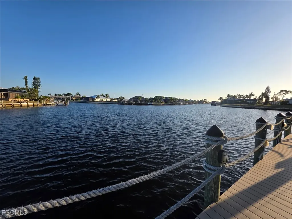 1255 NW 38th Avenue Cape Coral FL 33993