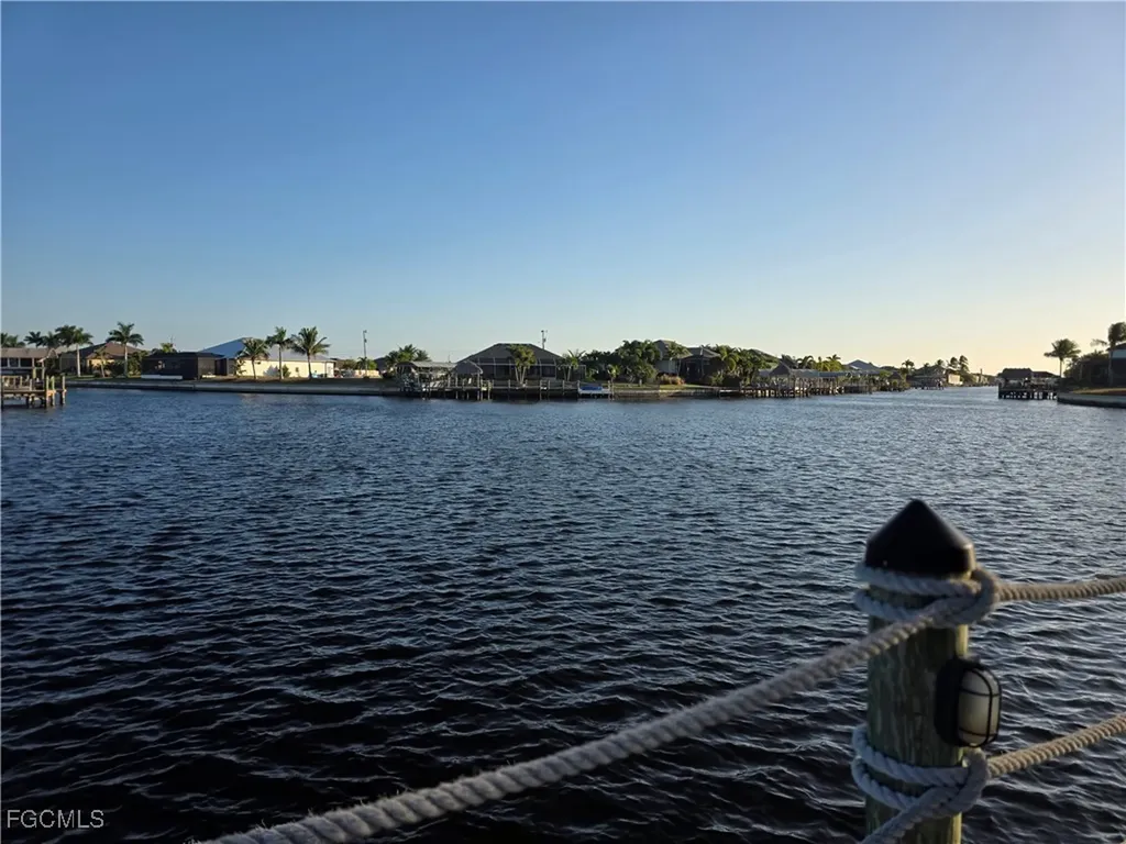 1255 NW 38th Avenue Cape Coral FL 33993