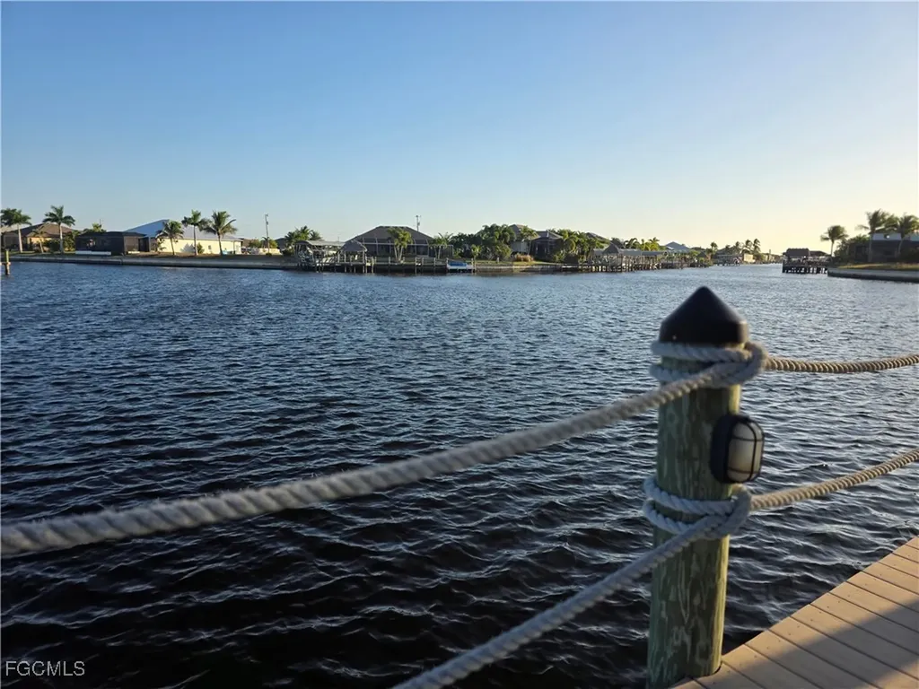 1255 NW 38th Avenue Cape Coral FL 33993