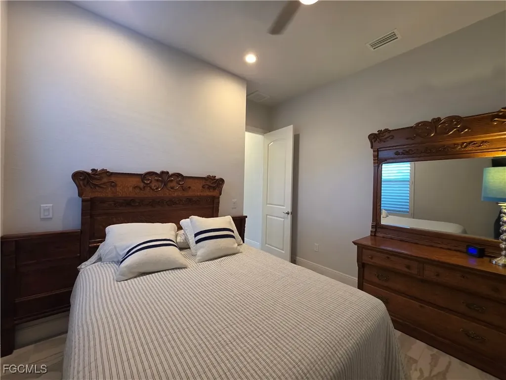1255 NW 38th Avenue Cape Coral FL 33993