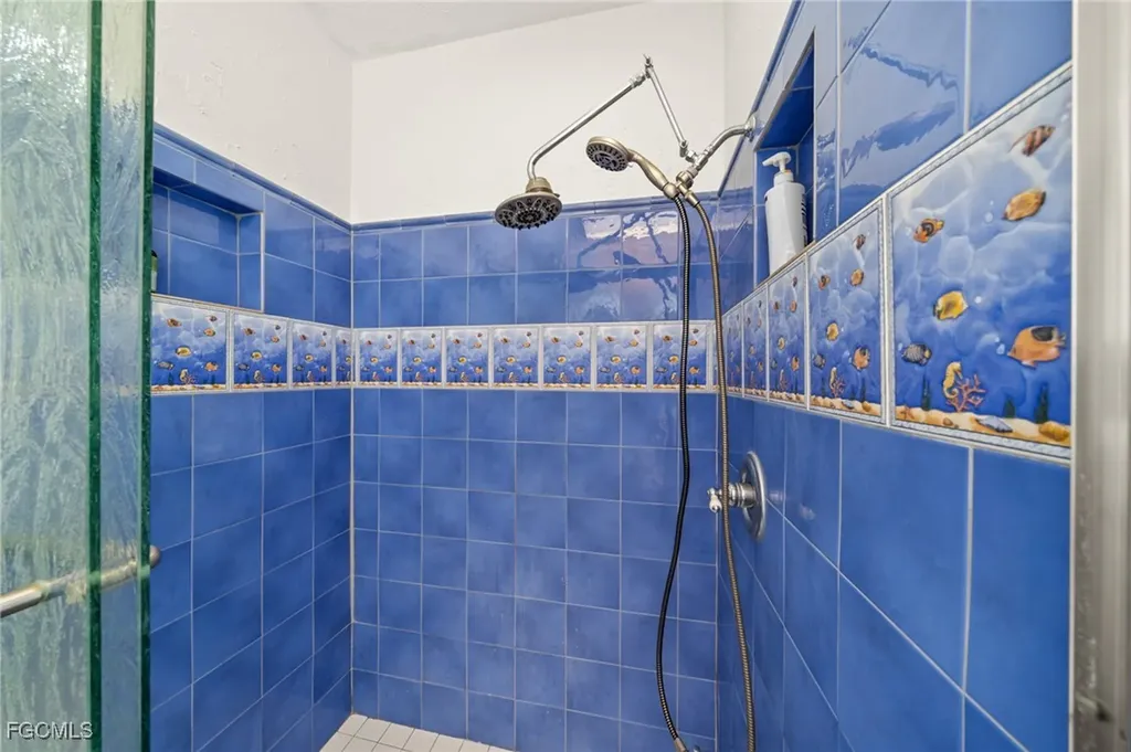 813 105th Avenue N Naples FL 34108