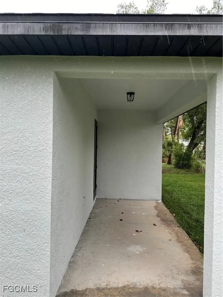 1785 Glenway Court Fort Myers FL 33916