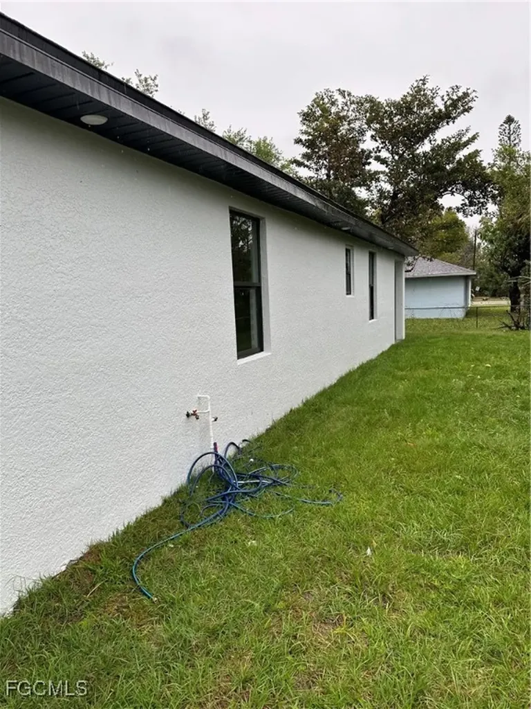 1785 Glenway Court Fort Myers FL 33916