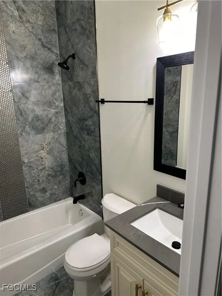 1785 Glenway Court Fort Myers FL 33916